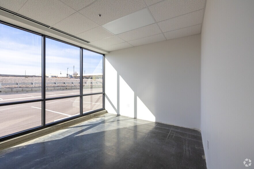 More Photos Of 20600 E 35th Dr, Aurora Industrial For Lease