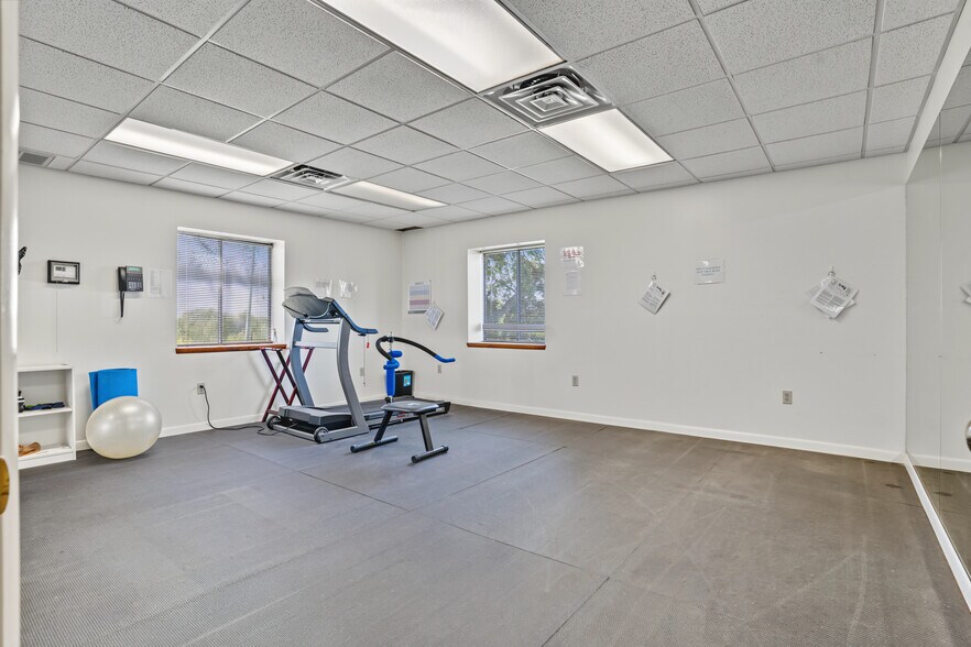 More Photos Of 12625 40th St N, Clearwater Warehouse For Sale