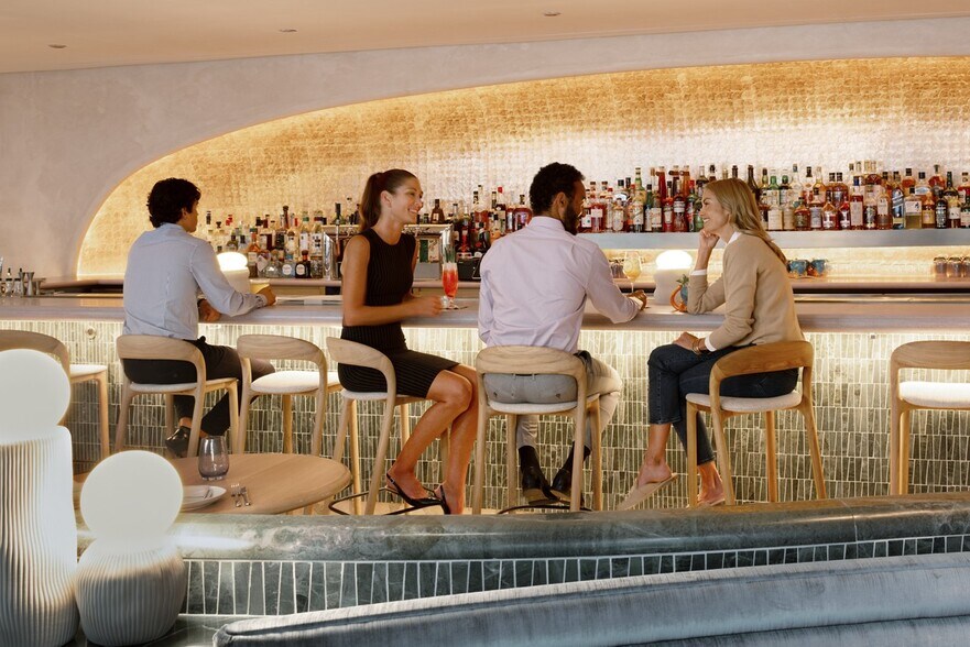 More Photos Of 200 Park Ave, New York Office For Sale
