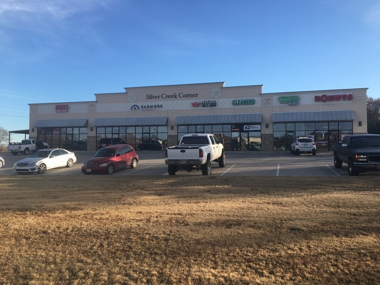 More Photos Of 7001 Confederate Park Rd, Fort Worth Restaurant For Sale