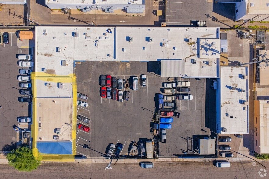 More Photos Of 2350 W Holly St, Phoenix Service For Lease