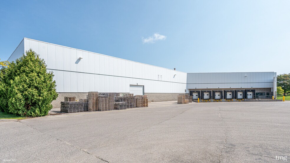 More Photos Of 100 Harbor Dr, Charlevoix Manufacturing For Sale