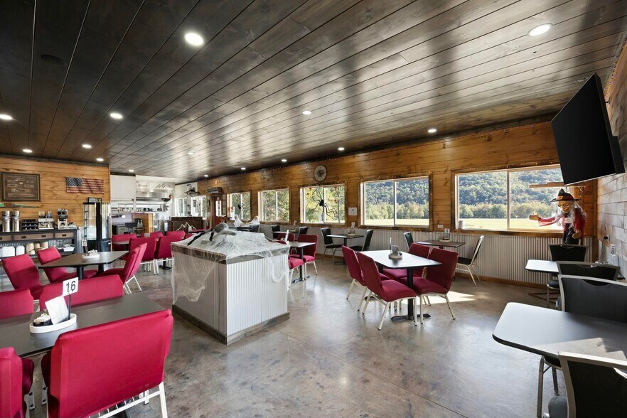 More Photos Of 9559 Co 5440 Rd rd, Ozone Restaurant For Sale