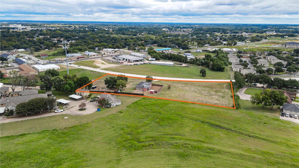 More Photos Of 2224 S Chappell Hill St, Brenham Land For Sale