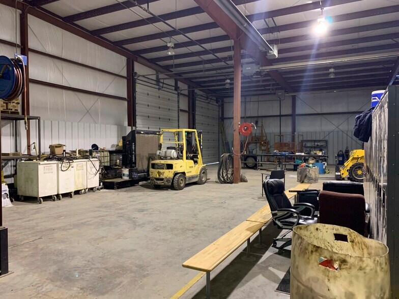 More Photos Of 1878 S 1500 E, Vernal Warehouse For Lease