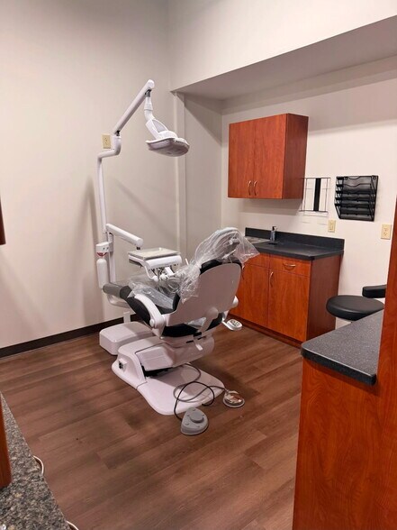 More Photos Of 1233 Berlin Rd, Voorhees Medical For Sale