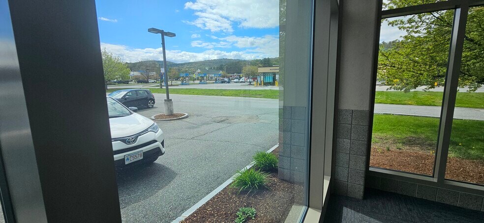 More Photos Of 160 Sykes Mountain Ave, White River Junction Auto Dealership For Sale