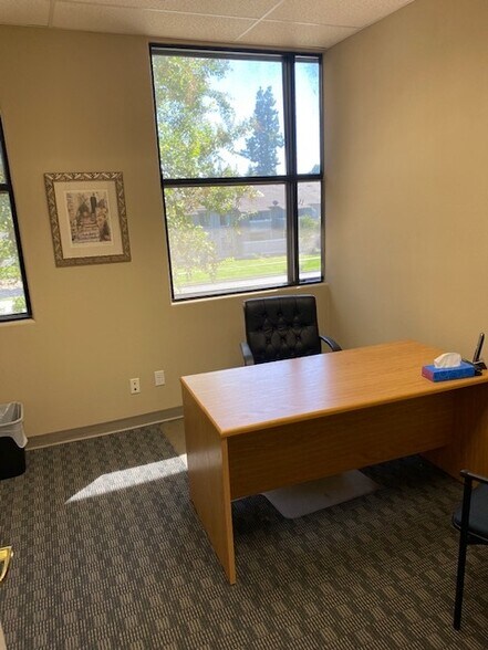 More Photos Of 3351 M St, Merced Medical For Lease
