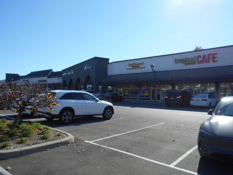 More Photos Of 4901-5151 E 82nd St, Indianapolis Unknown For Lease