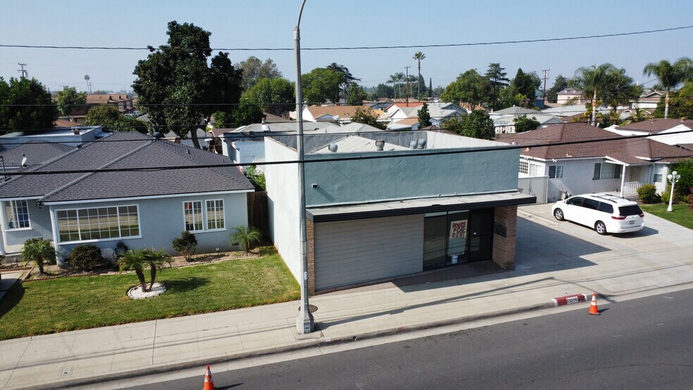 More Photos Of 15709 Bellflower Blvd, Bellflower General Retail For Sale