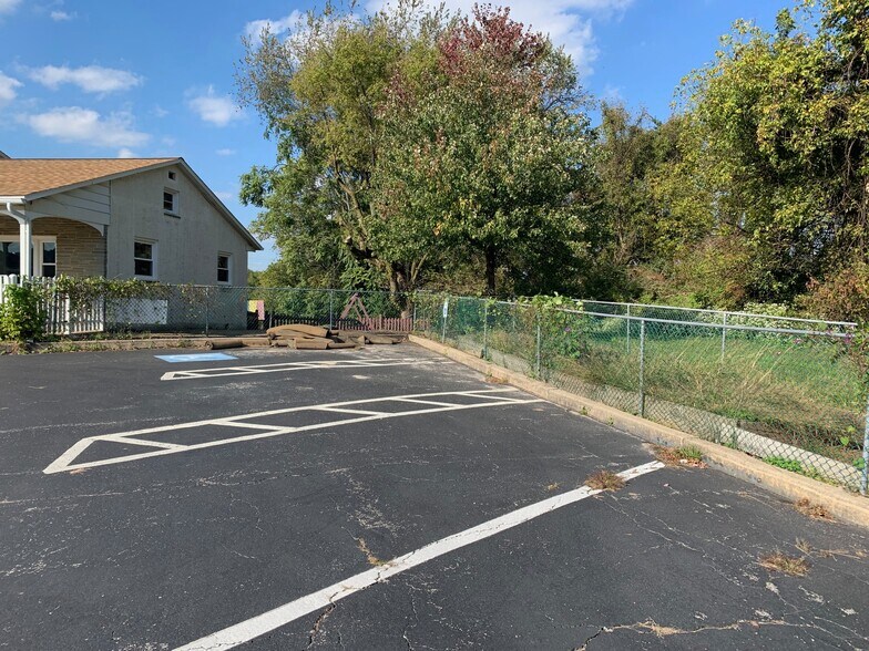 More Photos Of 75 Lancaster Ave, Malvern Bank For Lease