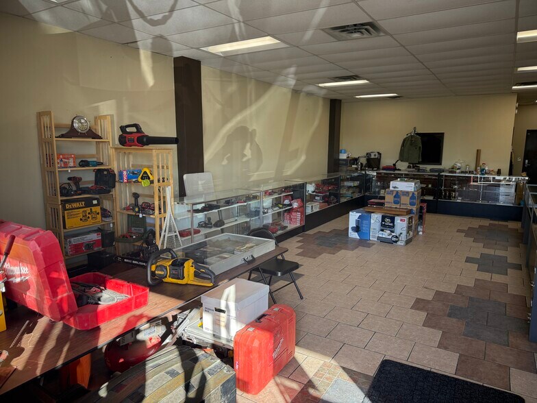 More Photos Of 222 Dix Ave, Glens Falls Freestanding For Lease