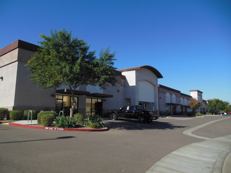 More Photos Of 1324 N Farrell Ct, Gilbert Warehouse For Lease