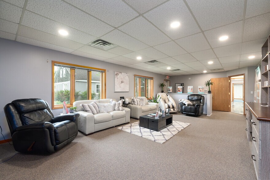More Photos Of 1181 N Milford Rd, Milford Medical For Lease