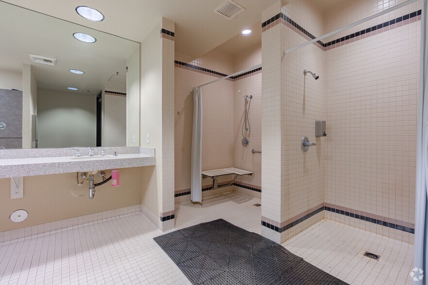 More Photos Of 2999 Douglas Blvd, Roseville Office For Sale