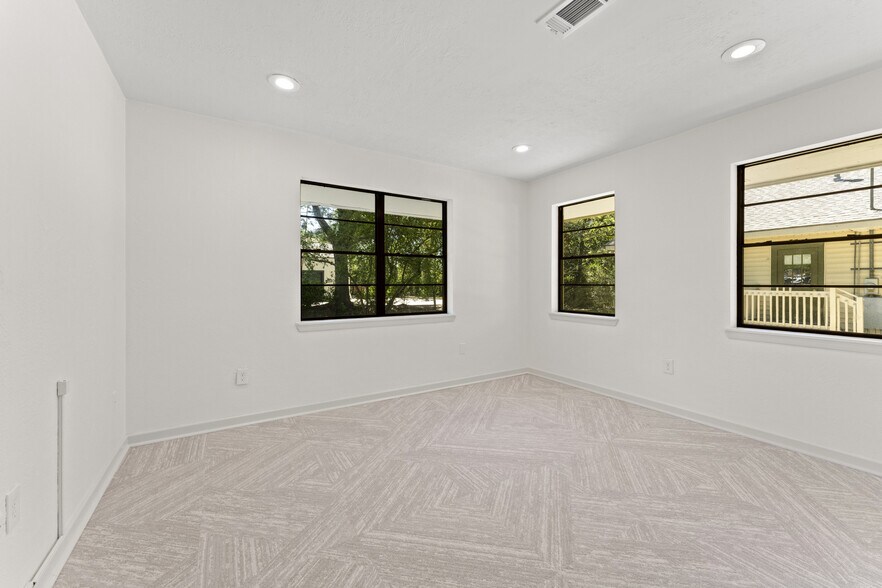 More Photos Of 3455 Brentwood Dr, Baton Rouge Office For Lease