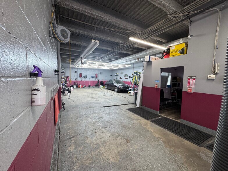 More Photos Of 148-11 175th St, Jamaica Storefront Retail Office For Sale