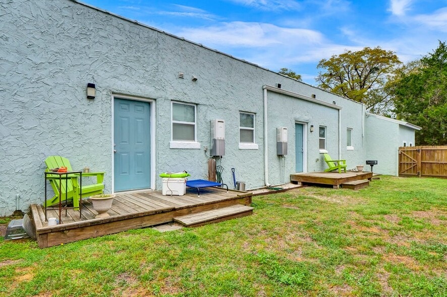 More Photos Of 2020 Princess Place Dr, Wilmington Apartments For Sale