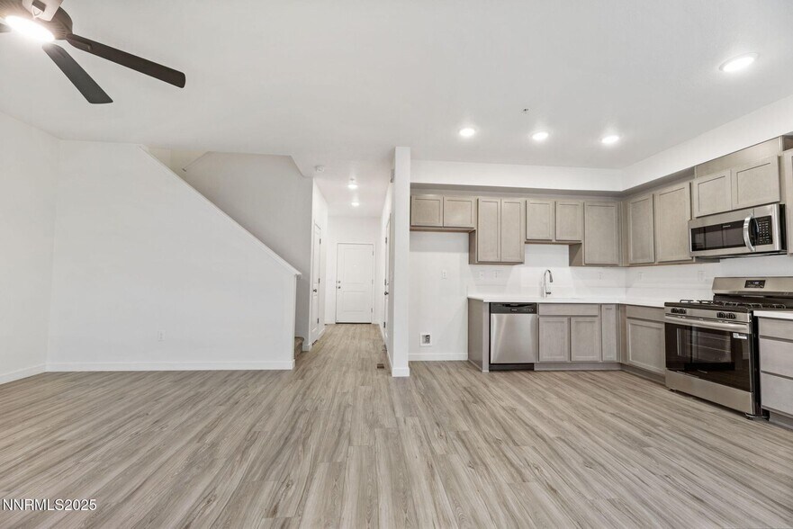 More Photos Of 343 Halite St, Dayton Multifamily For Sale