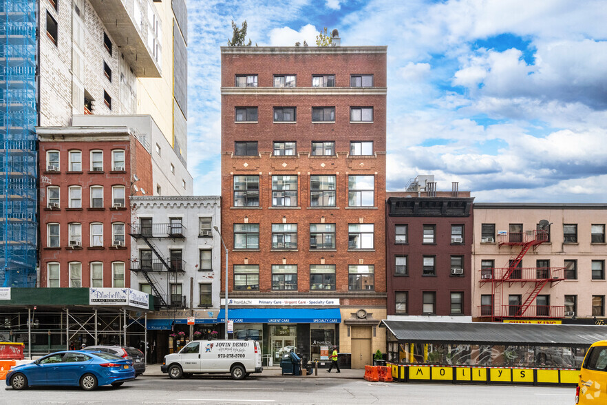 Primary Photo Of 291 3rd Ave, New York Apartments For Lease