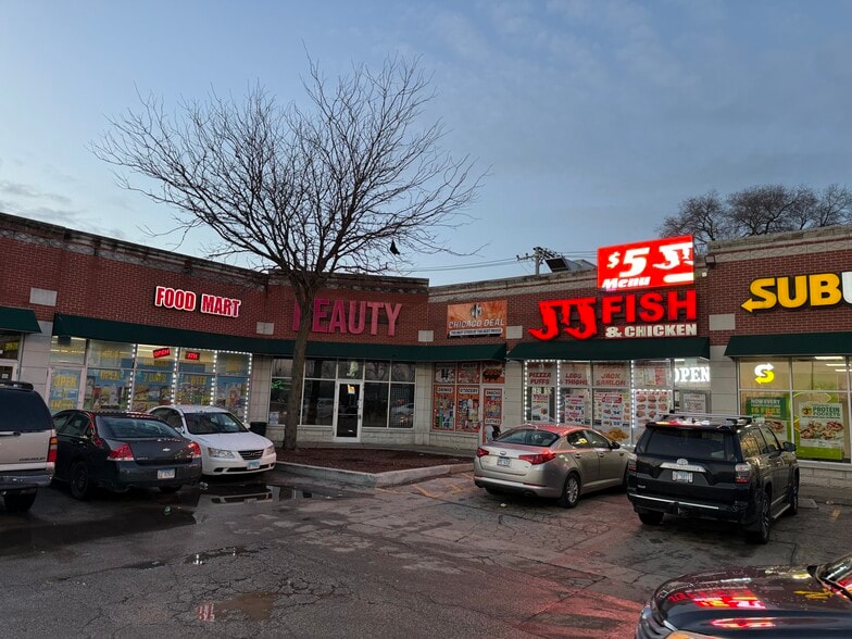 More Photos Of 3952 W Cermak Rd, Chicago Storefront For Lease