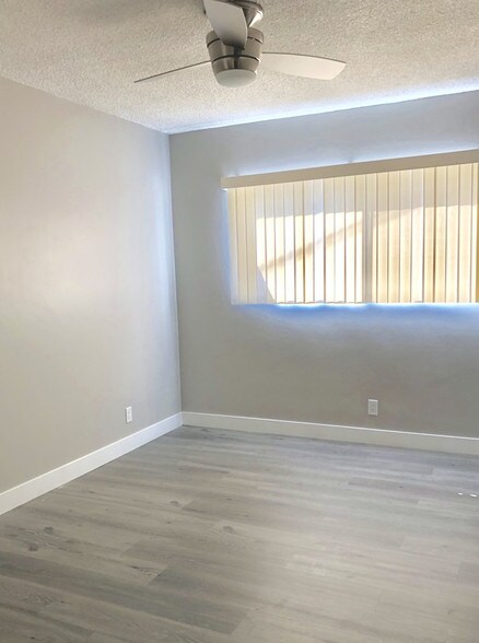 More Photos Of 1129-1135 W 10th St, San Pedro Apartments For Sale