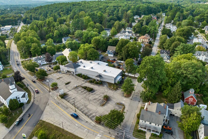 More Photos Of 15 Mont Vernon St, Milford Freestanding For Lease