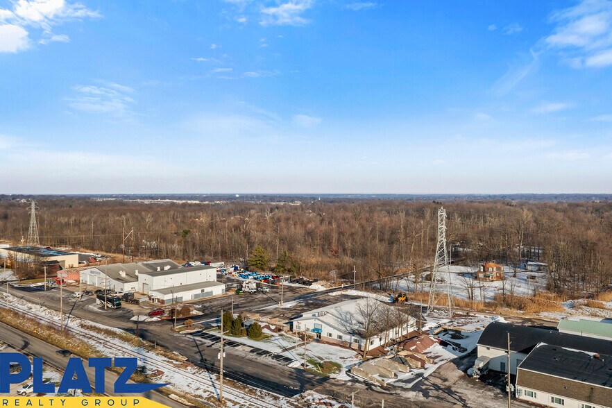 More Photos Of 8063 Southern Blvd, Youngstown Warehouse For Lease