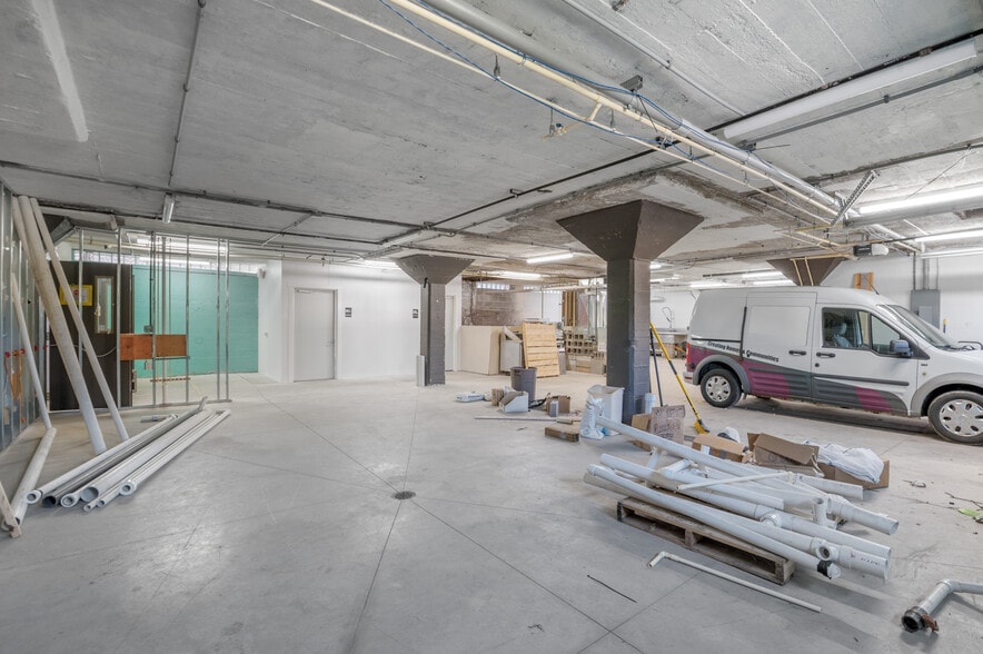 More Photos Of 815 Chicago St, Green Bay Industrial For Sale