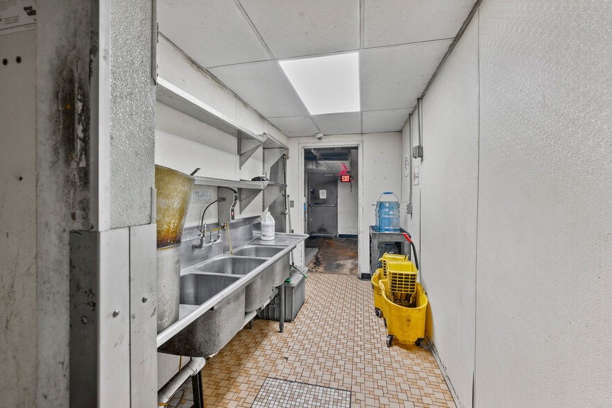 More Photos Of 21413 W 8 Mile Rd, Detroit Sports And Entertainment For Sale