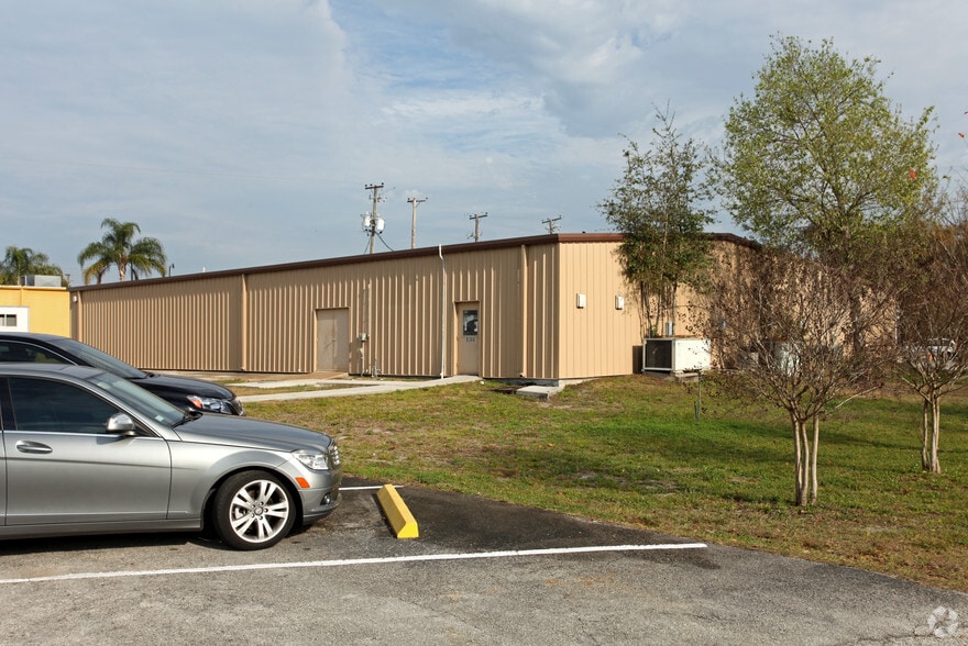 More Photos Of 8366 La Amistad Cv, Fern Park Distribution For Lease