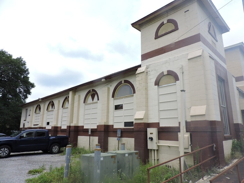 More Photos Of 1426 Kings Rd, Jacksonville Specialty For Sale