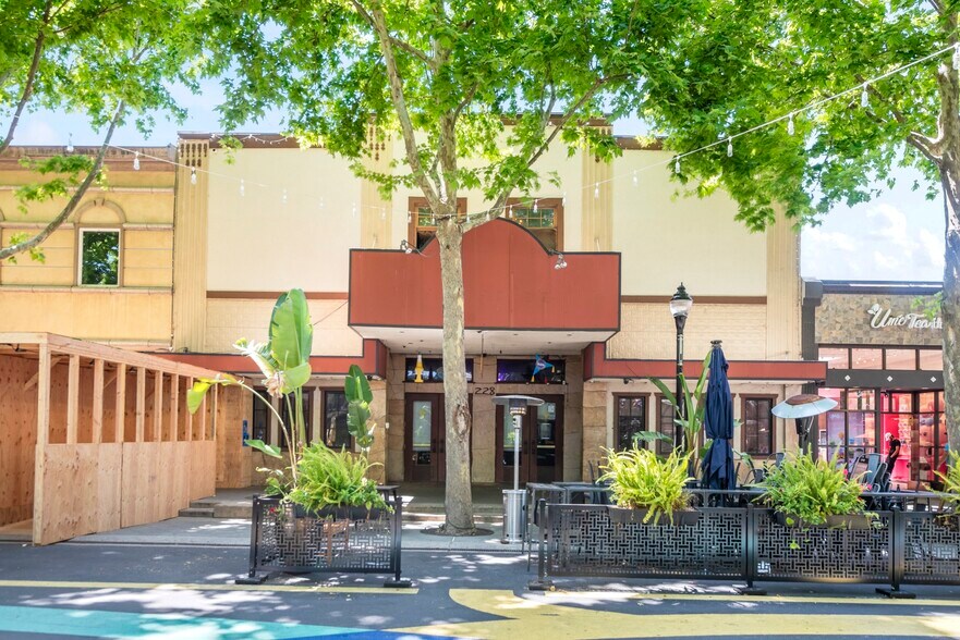 More Photos Of 228 Castro St, Mountain View Bar For Sale
