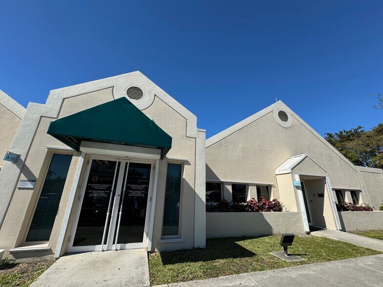 More Photos Of 7800 SW 87th Ave, Miami Unknown For Lease