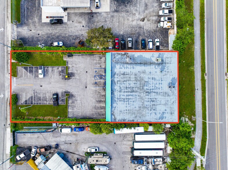 More Photos Of 27330 S Dixie Hwy, Homestead Storefront Retail Office For Sale