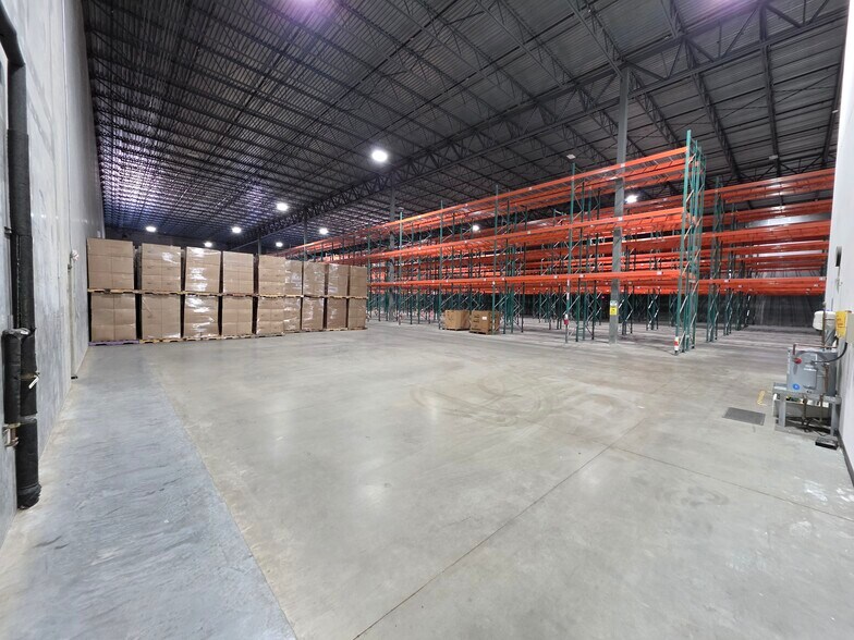 More Photos Of 17620 Eastex Fwy, Humble Industrial For Sale