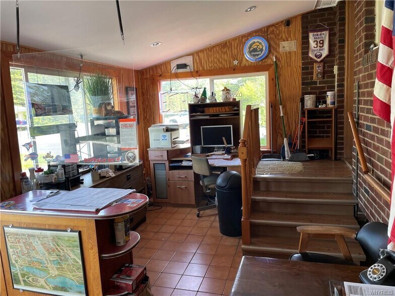 More Photos Of 1630 Southwestern blvd, West Seneca Hotel For Sale