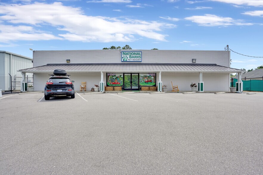 Primary Photo Of 806 Lillington Hwy, Spring Lake Showroom For Sale