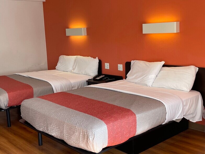 More Photos Of 2700 Curry Rd, Schenectady Hotel For Sale