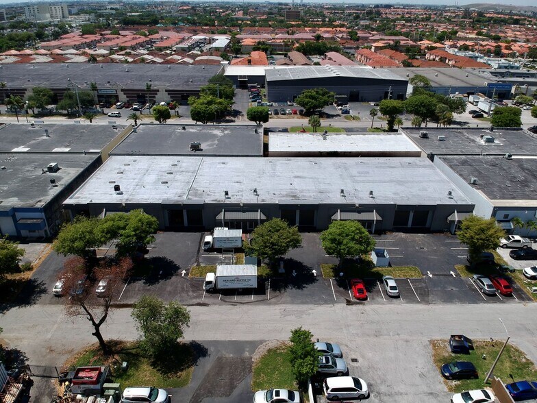 Primary Photo Of 2290-2336 W 77th St, Hialeah Warehouse For Lease