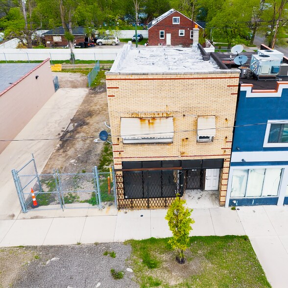 More Photos Of 19510 W Warren Ave, Detroit Storefront Retail Office For Sale