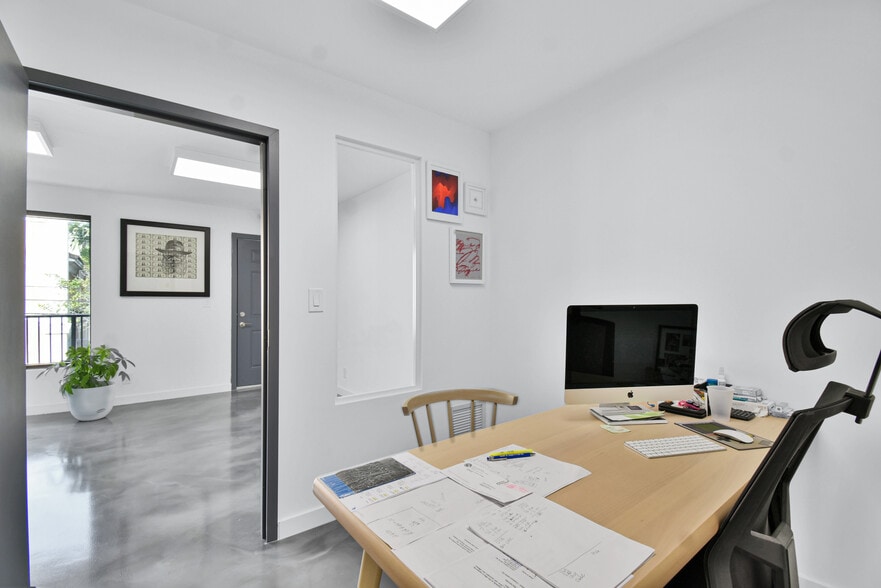 More Photos Of 2990 Griffin Rd, Fort Lauderdale Storefront Retail Office For Sale