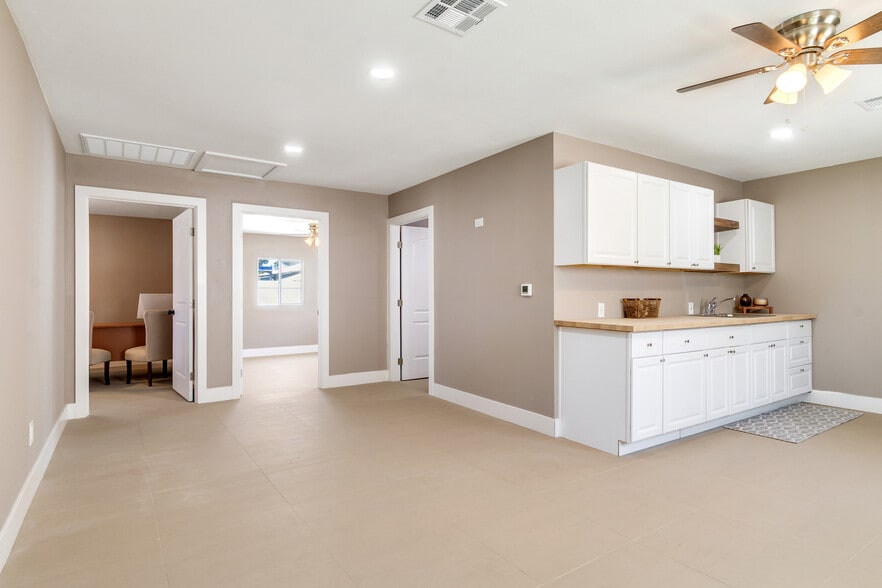 More Photos Of 19620 Temescal Canyon Rd, Corona Specialty For Sale