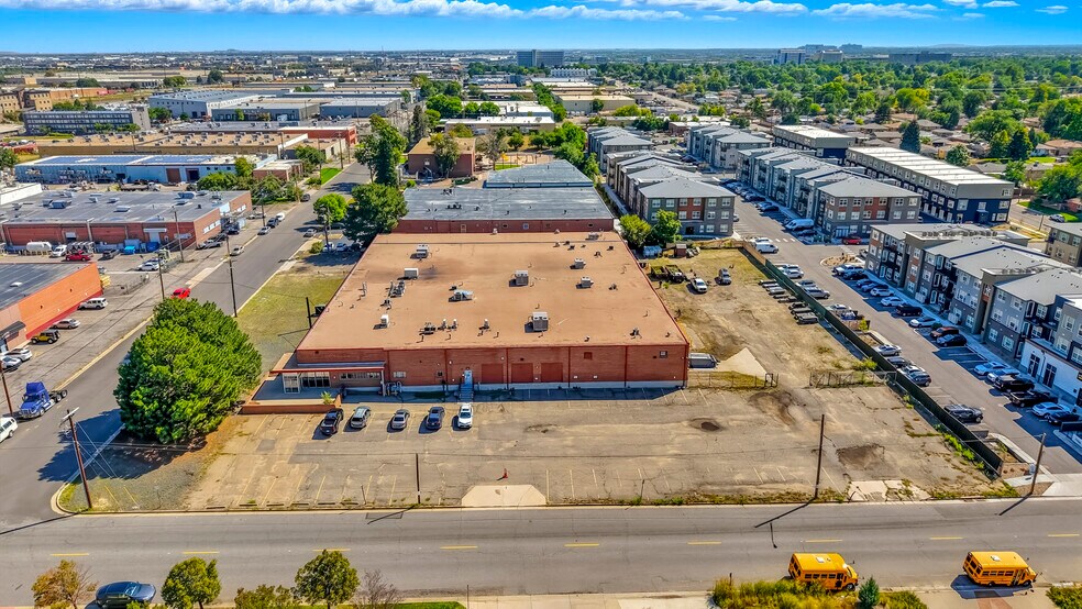 Primary Photo Of 3880 Holly St, Denver Warehouse For Sale