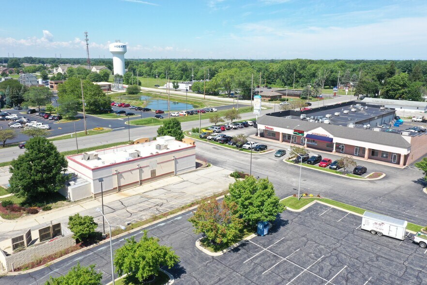 More Photos Of 1403 S Lake Park Ave, Hobart Unknown For Lease