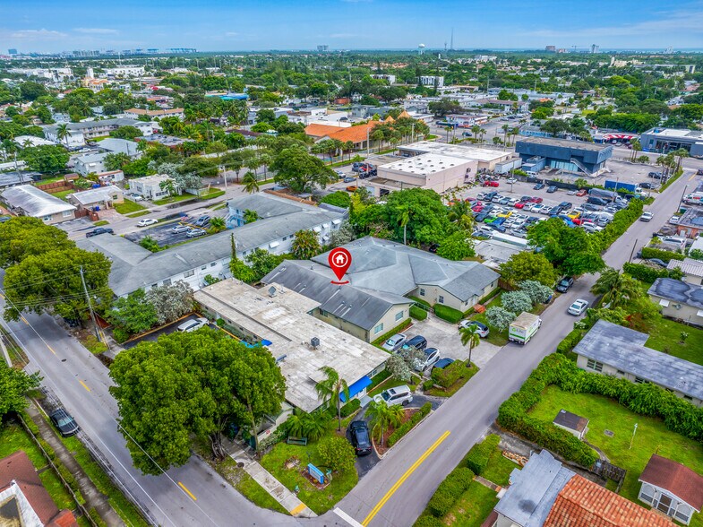 More Photos Of 1845 Garfield St, Hollywood Assisted Living For Sale
