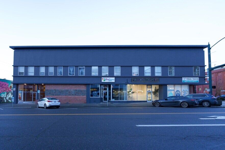 More Photos Of 1313 Hewitt Ave, Everett Storefront Retail Residential For Lease