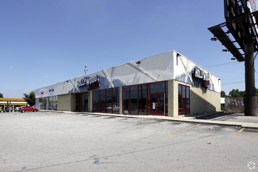 Primary Photo Of 407-409 W New Circle Rd, Lexington Unknown For Lease