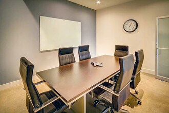 More Photos Of 6343 Skyline Dr, Houston Office For Sale