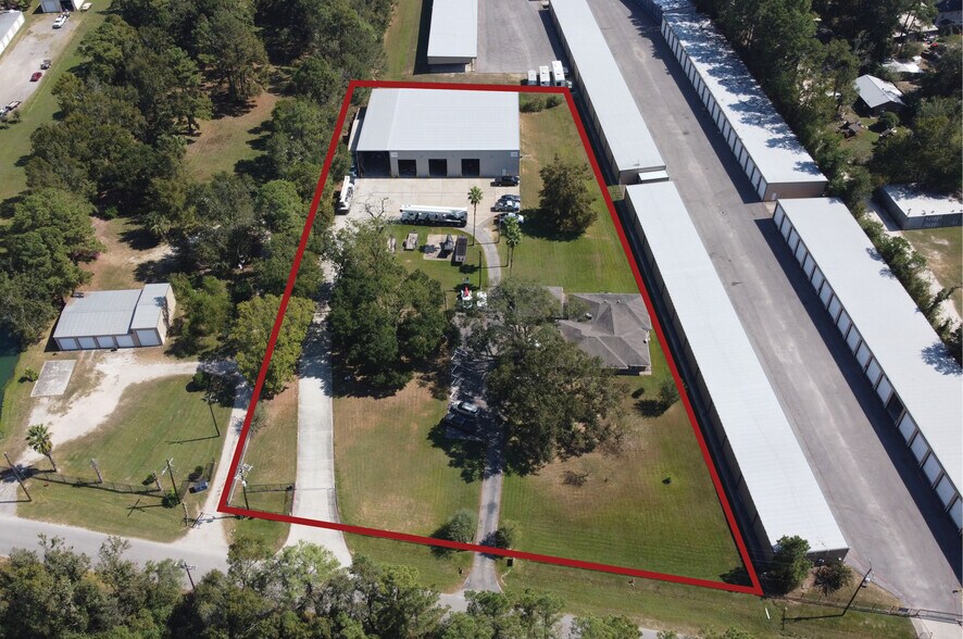 More Photos Of 25203 Kelly Rd, Porter Warehouse For Lease